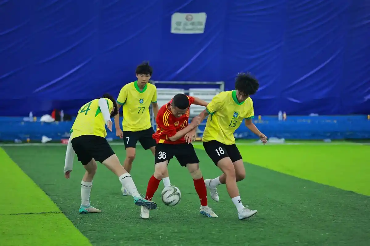 欧洲联赛：勒沃库森 VS 沃尔夫斯堡